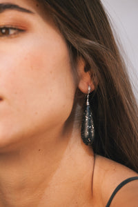 Úgō Earrings - Shiny Black